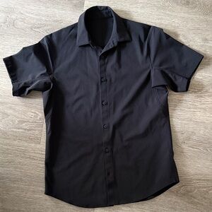Vuori Men's Black Casual Button Down Shirt